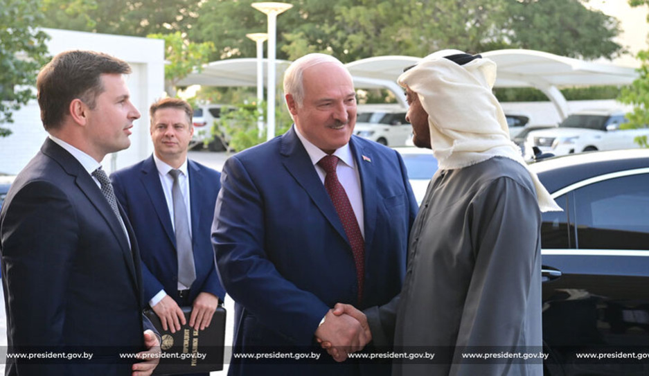 Александр Лукашенко в Абу-Даби провел встречу с Президентом ОАЭ