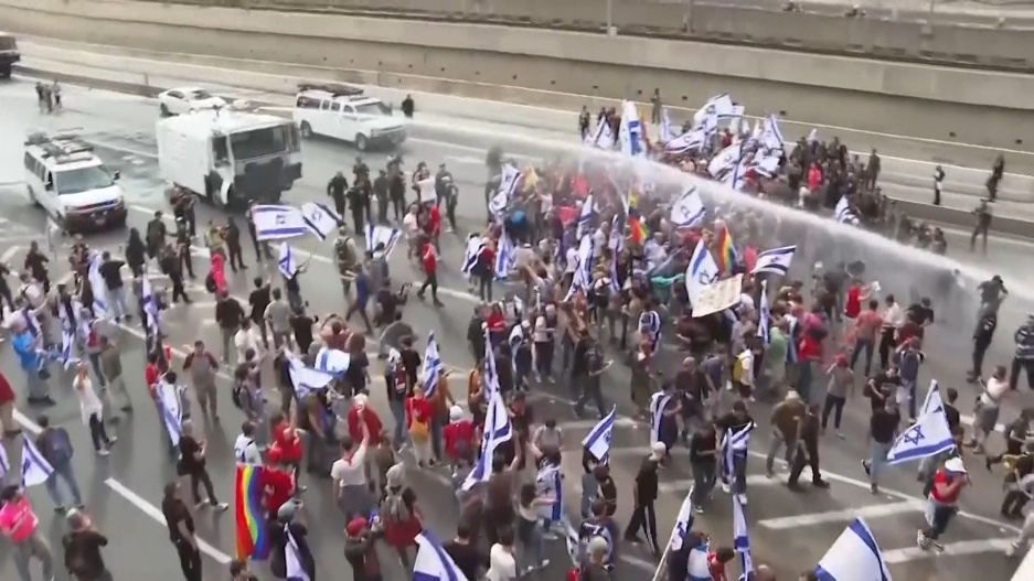 Массовые протесты в Израиле - почему жители страны вышли на митинги