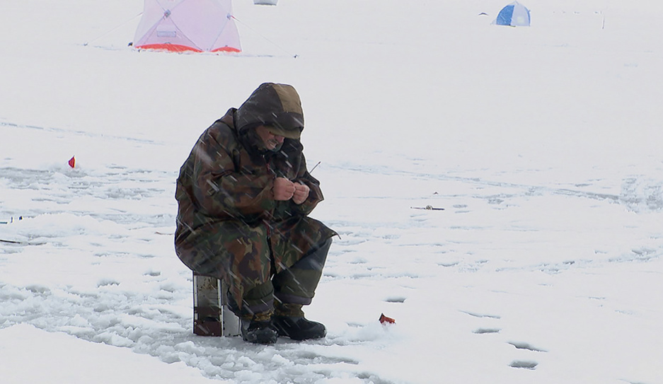 Какое ощущение толкает рыбаков на лед? МЧС и ОСВОД бьются над их спасением