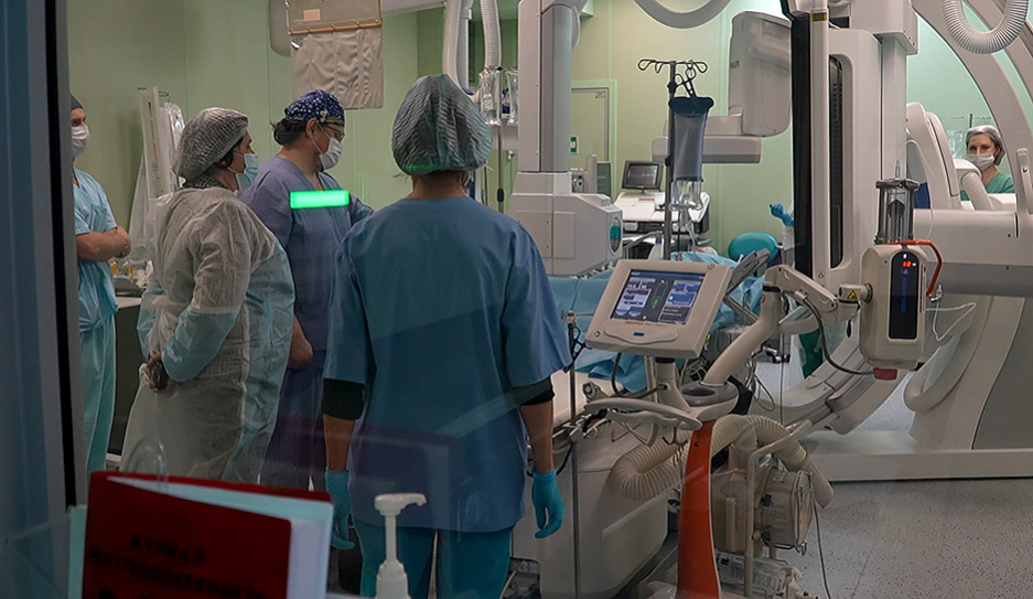 В СНГ впервые провели транскатетерную имплантацию нитинолового клапана легочной артерии