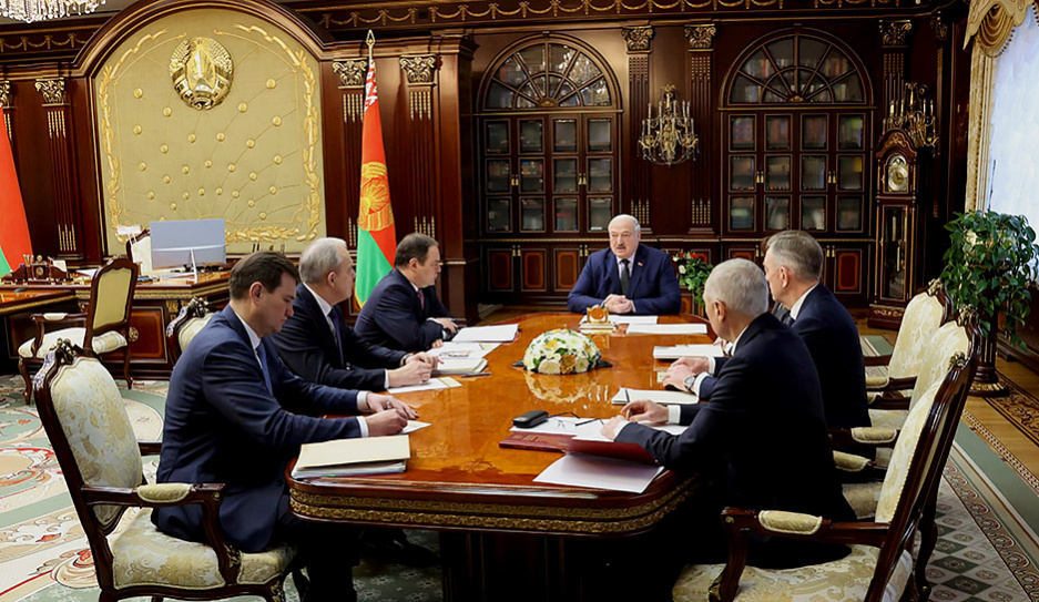 Александр Лукашенко провел совещание, посвященное подготовке к проведению заседания VII Всебелорусского народного собрания
