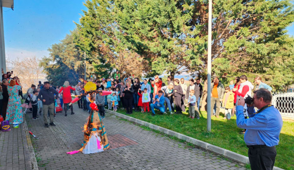 Белорусская традиция дошла до Турции. Как Гукалі вясну на побережье Мраморного моря?