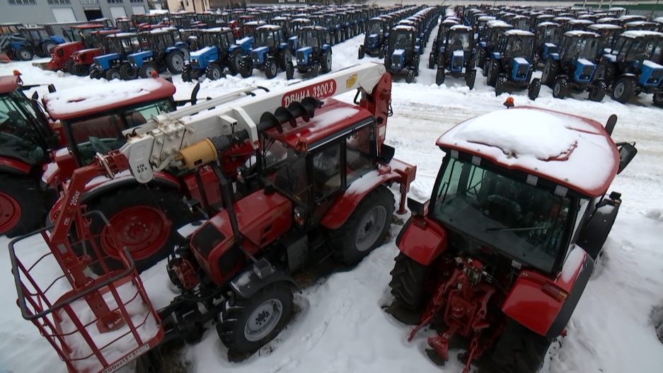 В 2023 году Беларусь нарастит поставки тракторов и лифтов в Московскую область 