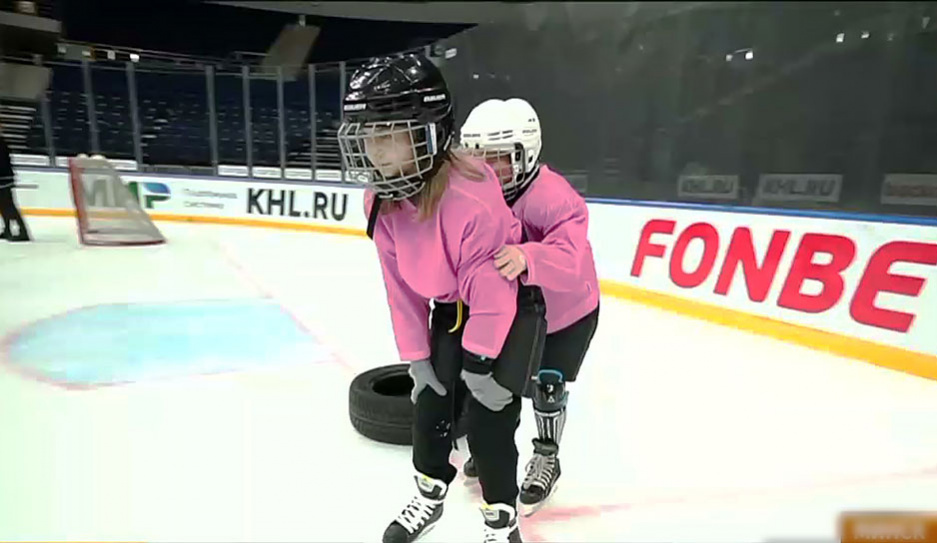 В хоккей играют настоящие девчонки - Всемирный женский хоккейный уикенд проходит в Беларуси