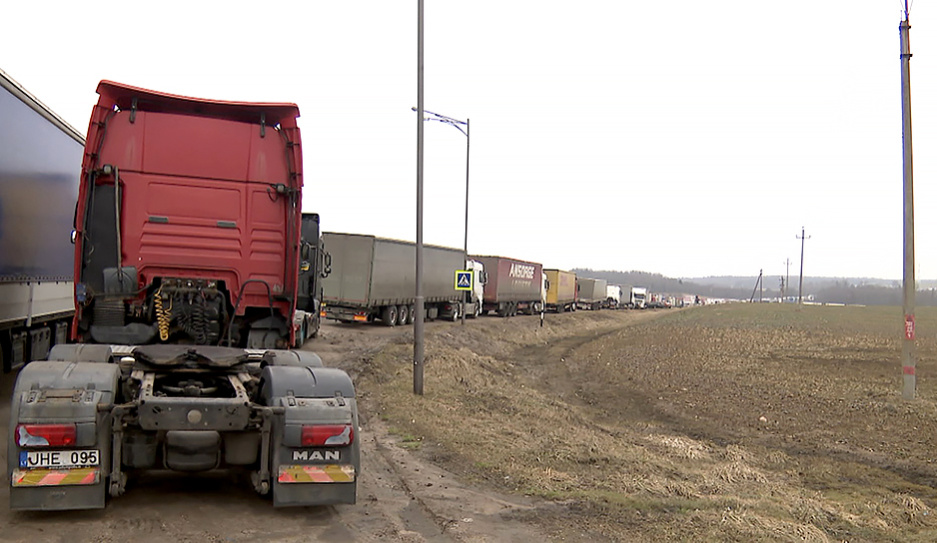 Более 2 тыс. грузовиков ожидают въезда в Литву из Беларуси