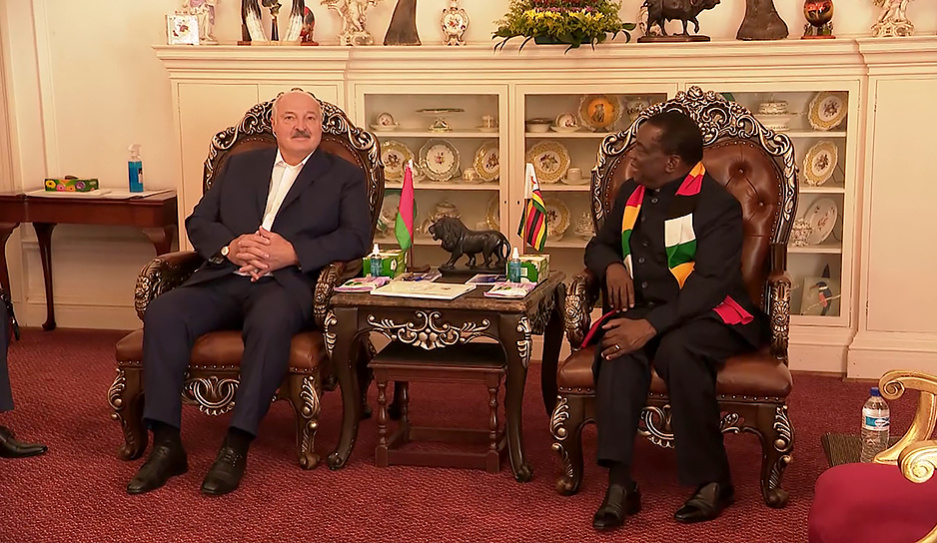 Лукашенко: Беларусь всегда готова подставить плечо Зимбабве