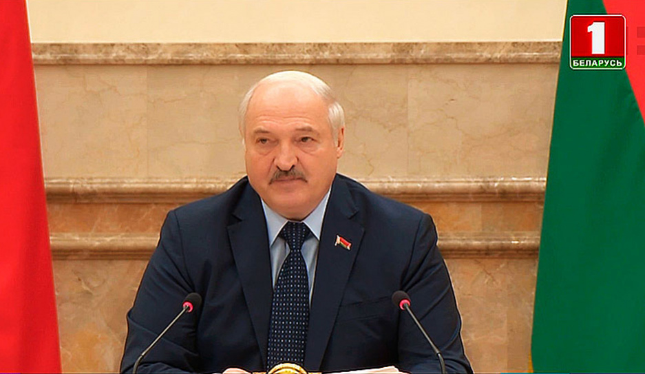 А. Лукашенко встретился с руководителями загранучреждений во Дворце Независимости