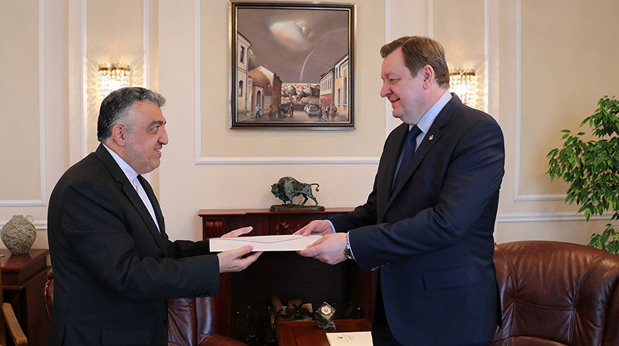 Сергей Алейник провел встречу с  новым послом Ирана в Беларуси Алирезой Санеи