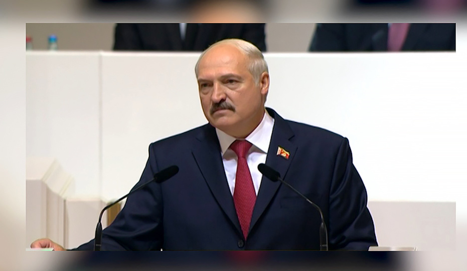 Лукашенко: Каждый на своем месте должен делать все от него зависящее, чтобы сохранить страну