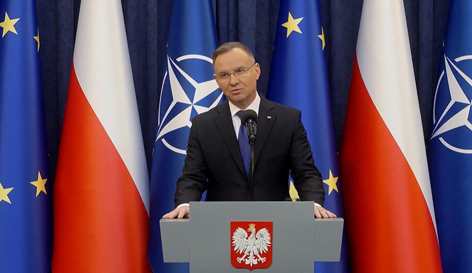 Диктатор Дуда мечтает о ядерном оружии на территории Польши