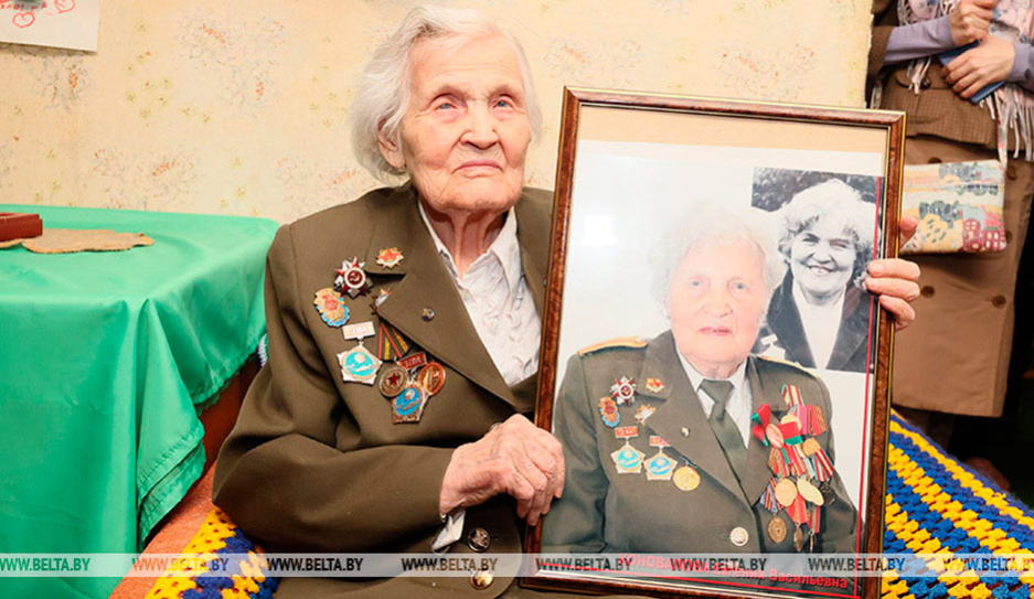 100-летняя Евгения Коновалова поблагодарила Лукашенко за внимание к ветеранам