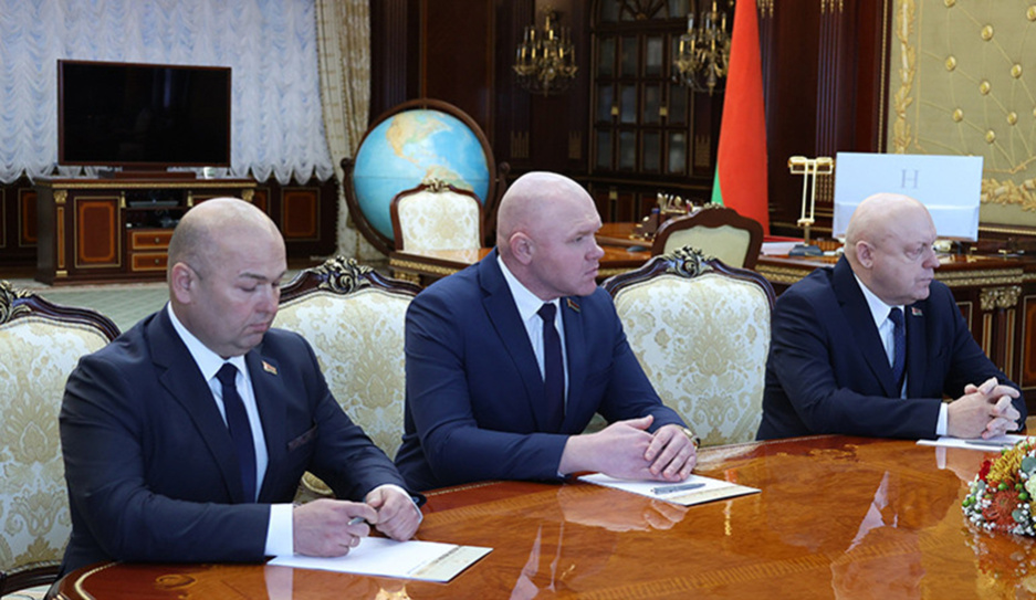 Людям надо рассказывать и объяснять - на что Лукашенко настраивает новых руководителей местной вертикали
