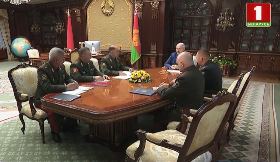А. Лукашенко провел совещание с руководством силового блока и расставил приоритеты в деле защиты национальной безопасности