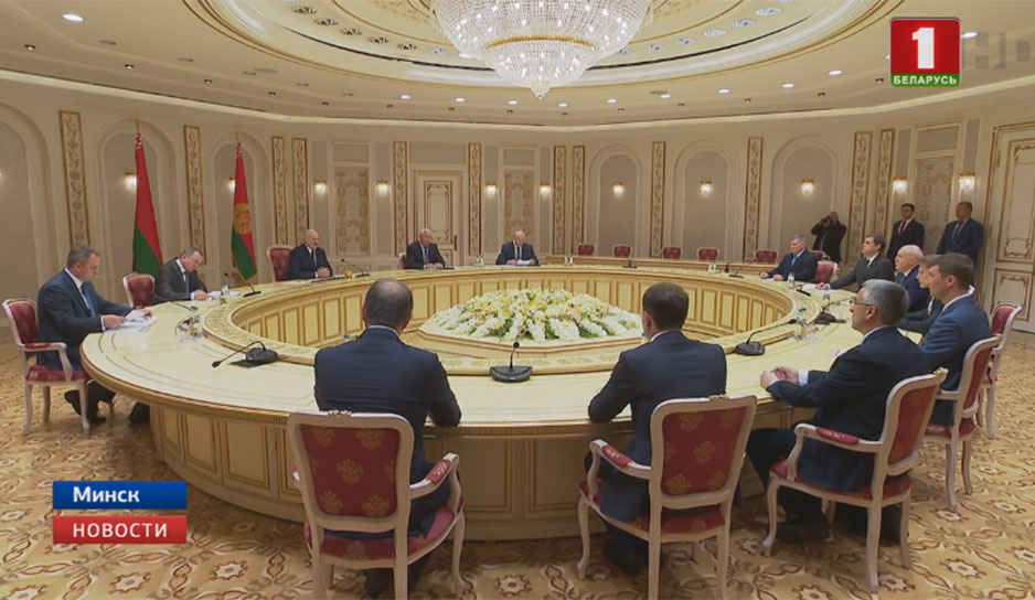 Президент Беларуси встретился с губернатором Приморского края Олегом Кожемяко